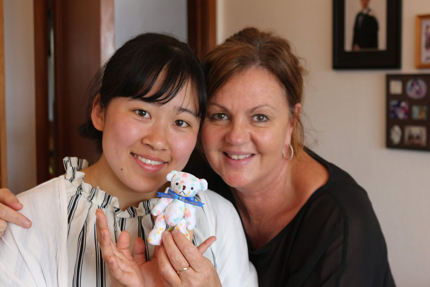 2011年東日本大震災以降、現地側の支援団体「TIME OUT IN NewZealand」を立ち上げた<br class="onlyPc">ミア エヴァンズさんと菊地さん